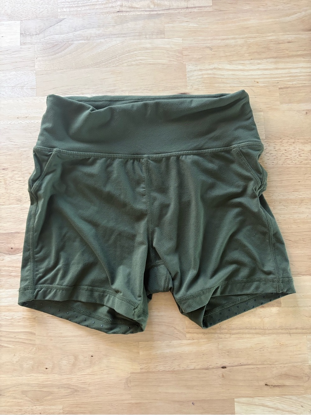 Barbell shorts